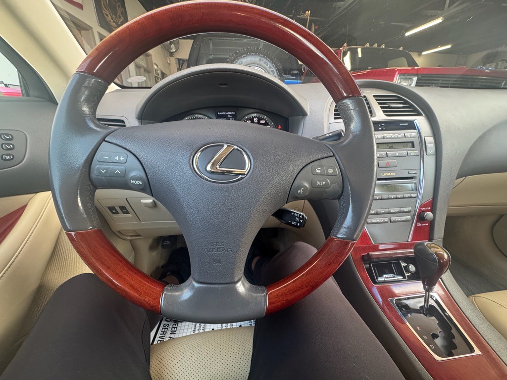2009 Lexus ES Image 13