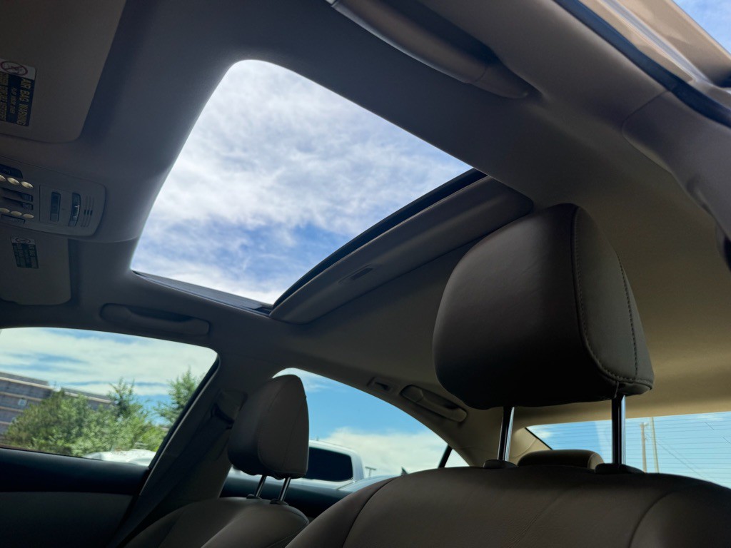 2009 Lexus ES Image 17