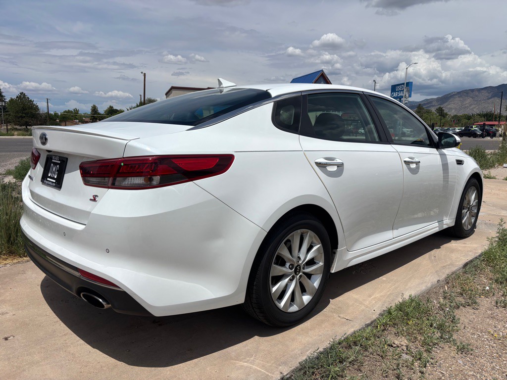 2018 Kia Optima Image 3