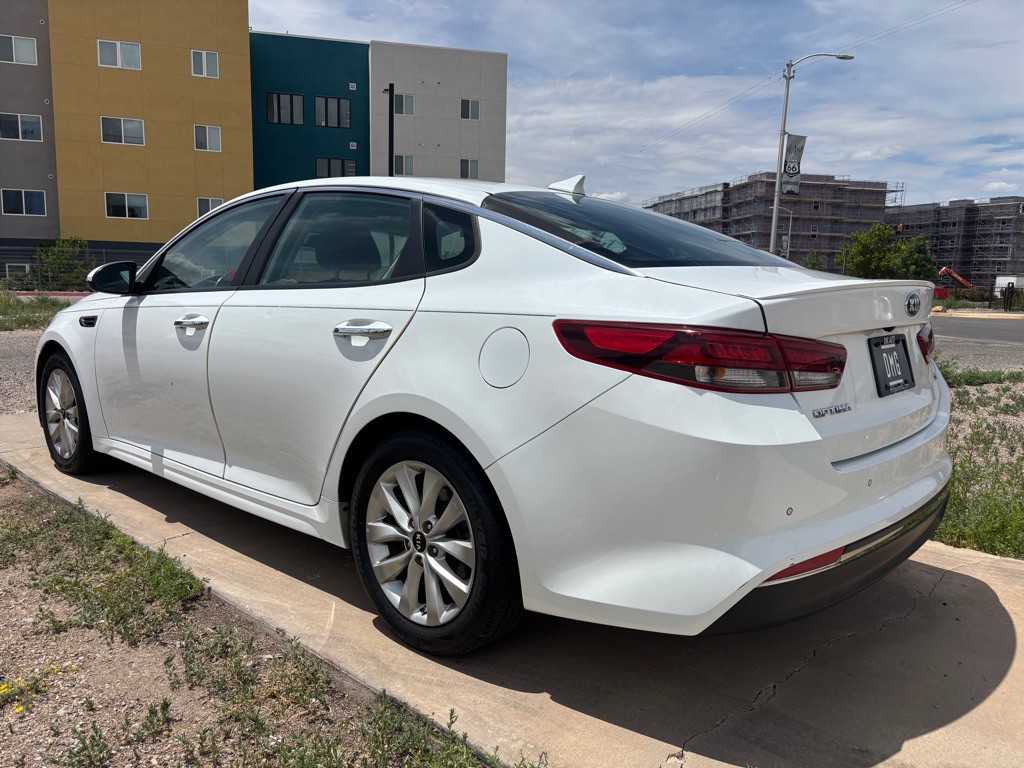 2018 Kia Optima Image 7