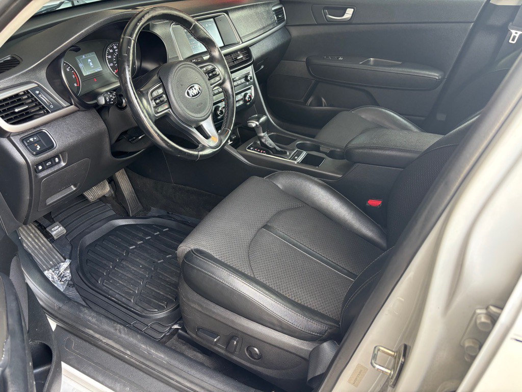 2018 Kia Optima Image 9