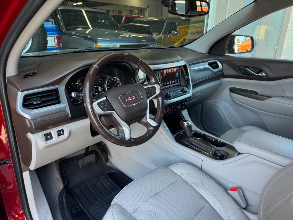2018 GMC Acadia Image 9