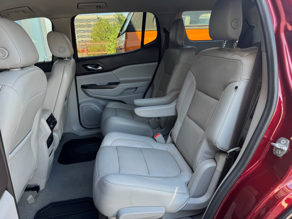 2018 GMC Acadia Image 11
