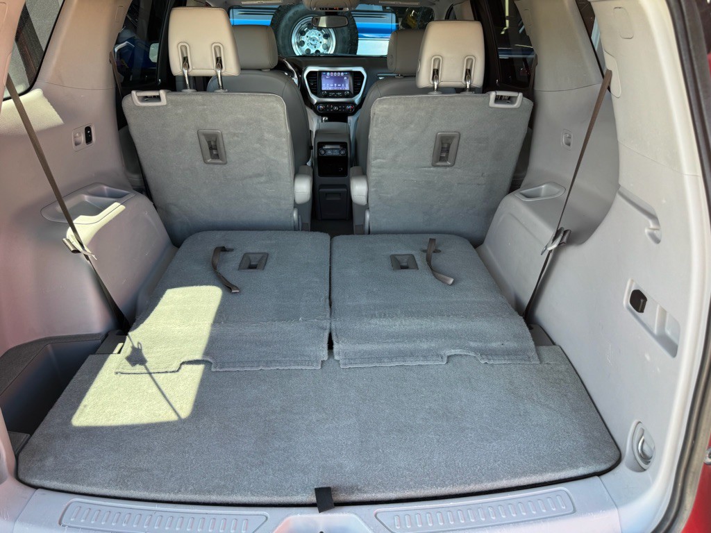 2018 GMC Acadia Image 13
