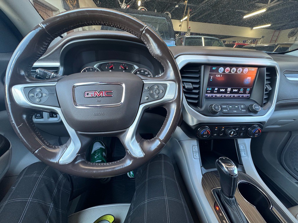 2018 GMC Acadia Image 15
