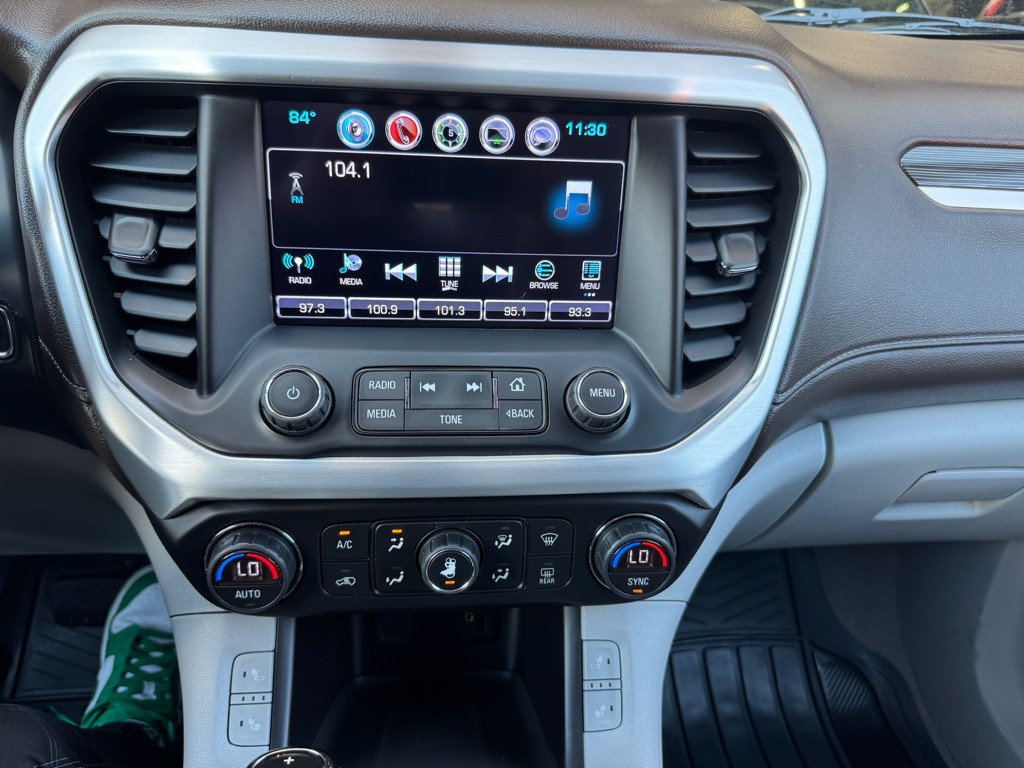 2018 GMC Acadia Image 16