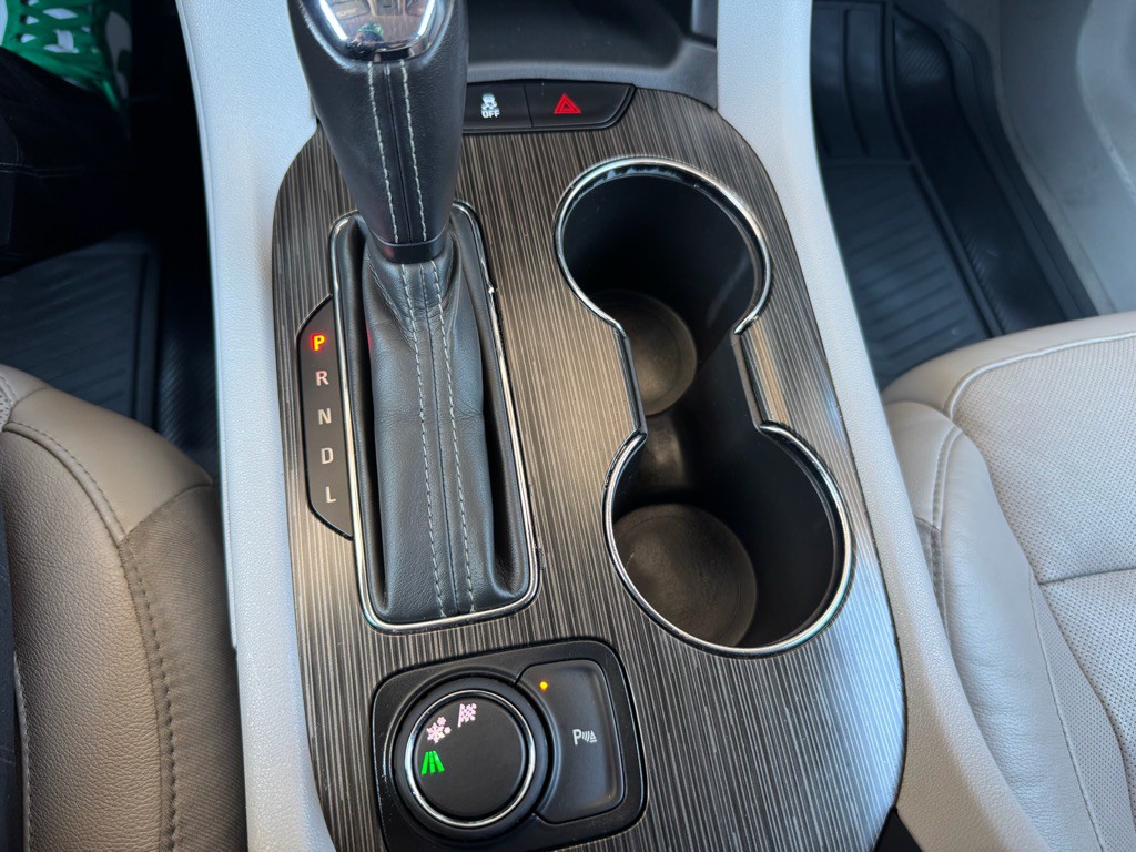 2018 GMC Acadia Image 18