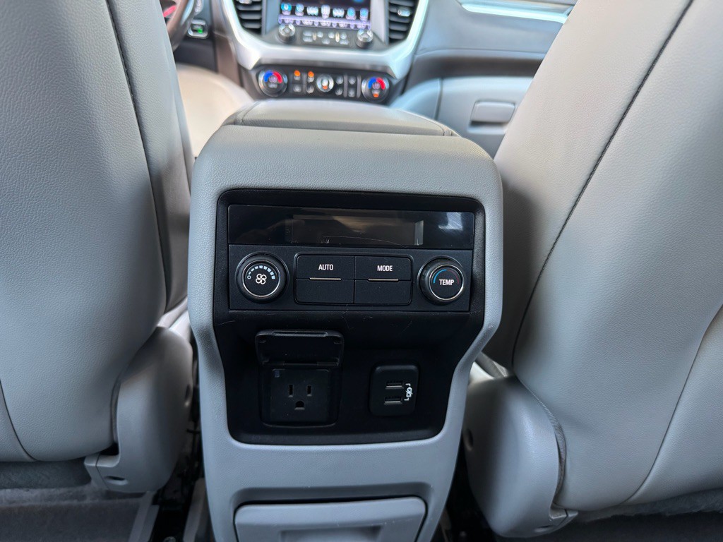 2018 GMC Acadia Image 19