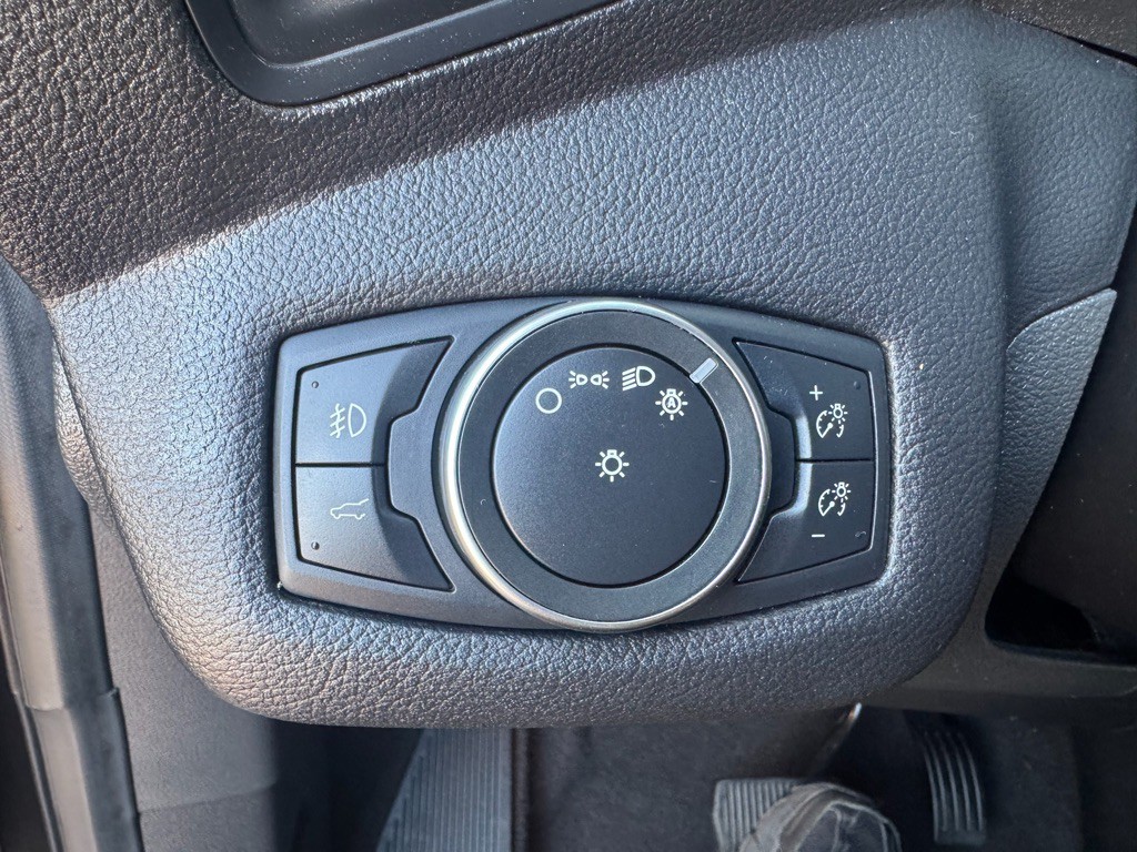 2019 Ford Escape Image 16