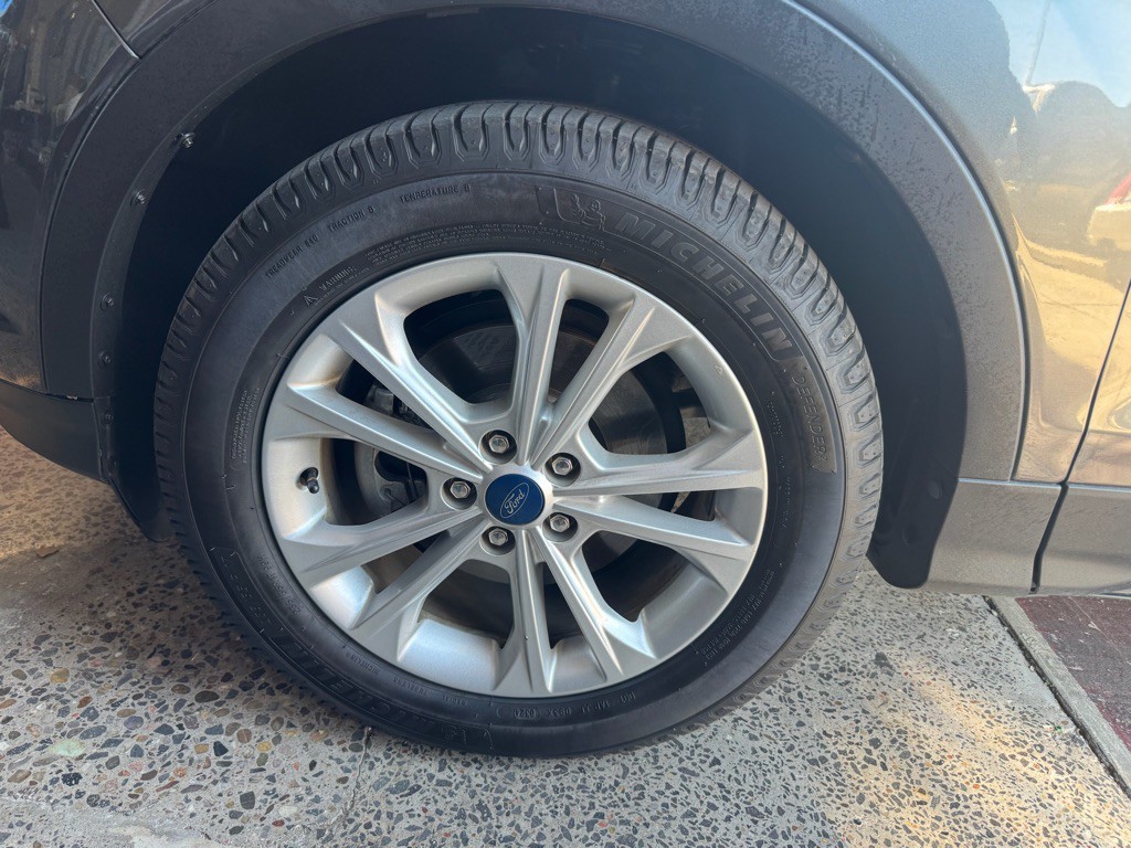 2019 Ford Escape Image 18