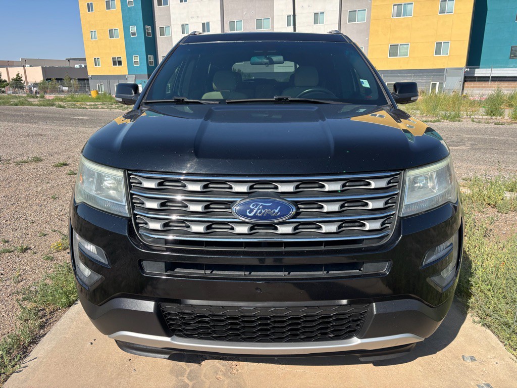 2017 Ford Explorer Image 4