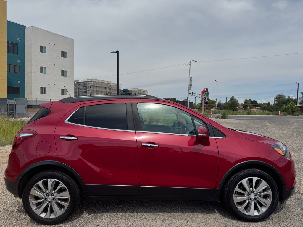 2019 Buick Enclave Image 2
