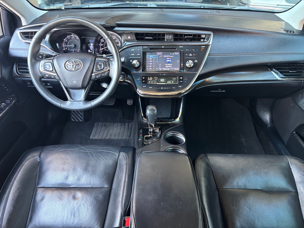 2016 Toyota Avalon Image 16