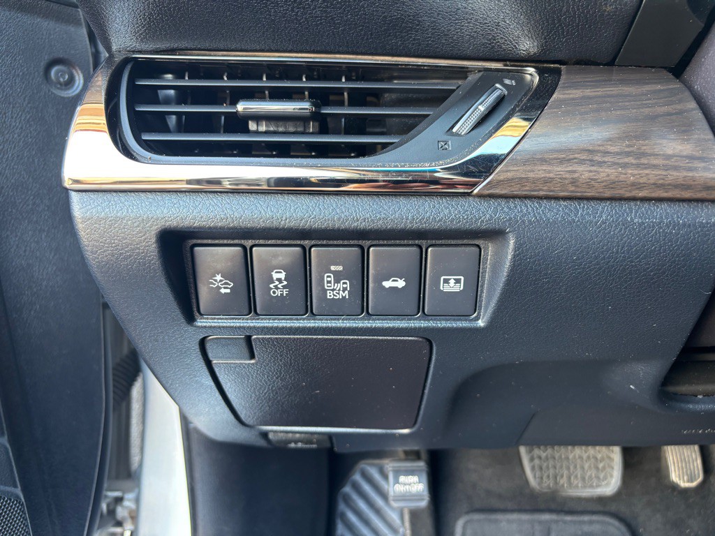 2016 Toyota Avalon Image 20
