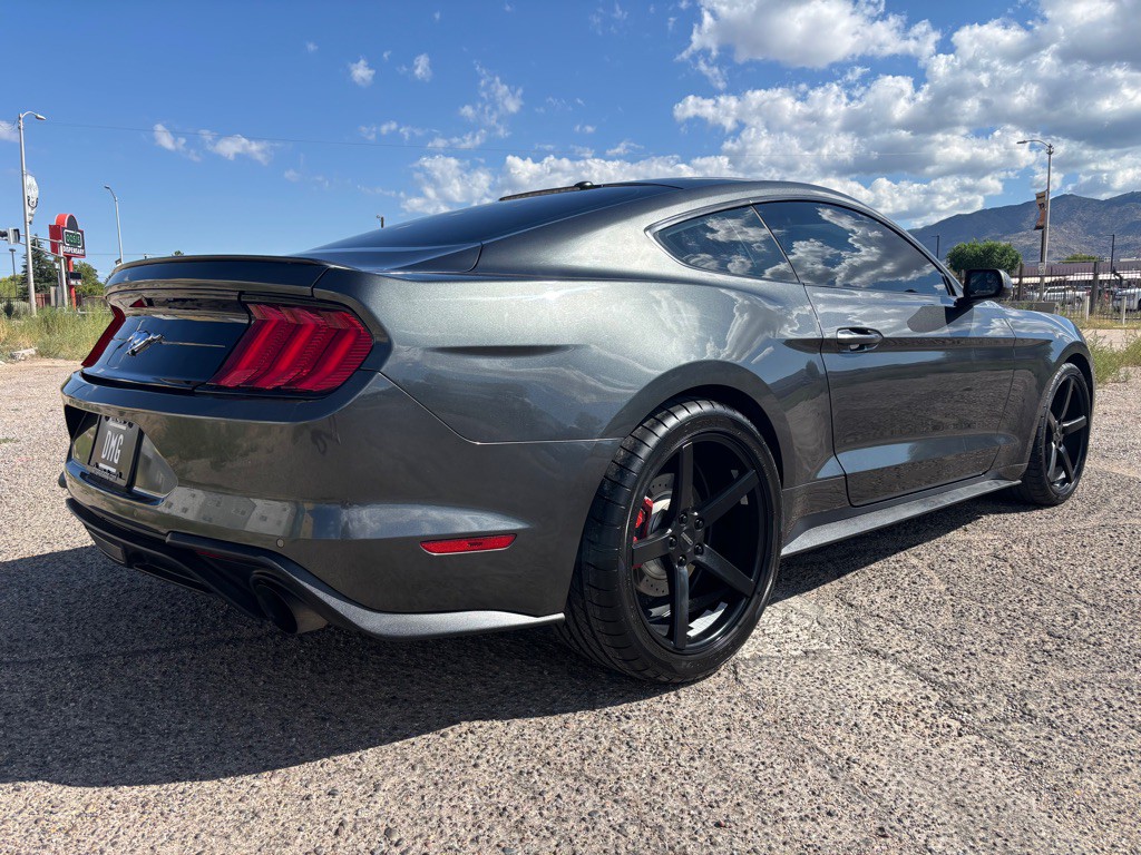 2018 Ford Mustang Image 3
