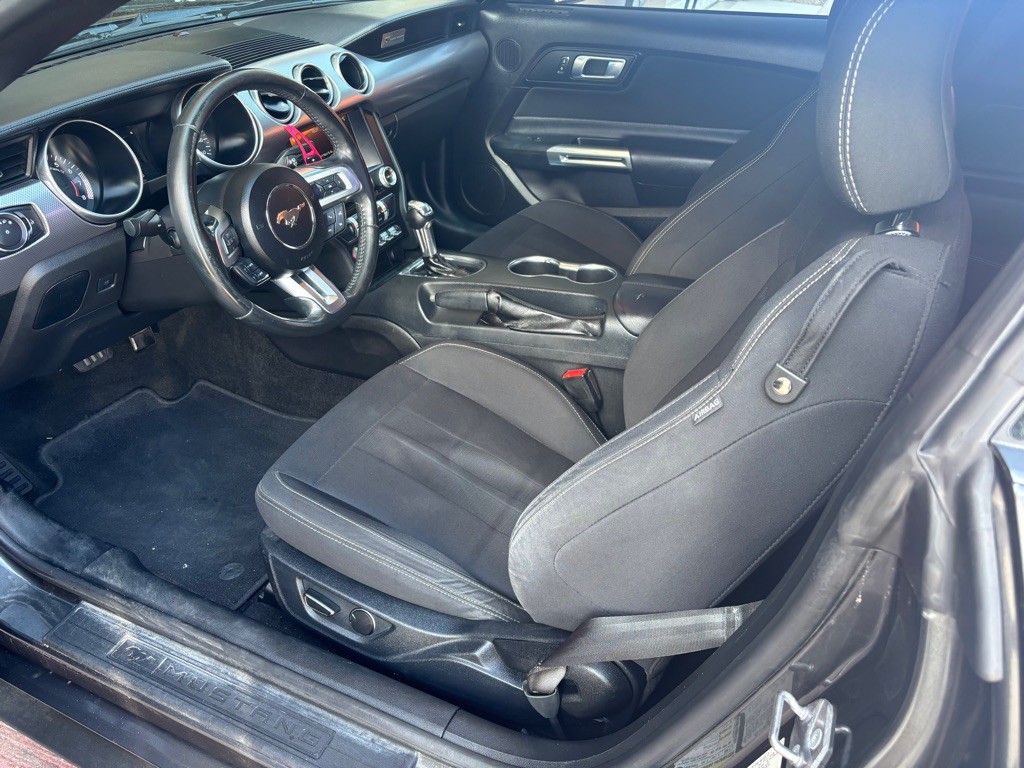 2018 Ford Mustang Image 9