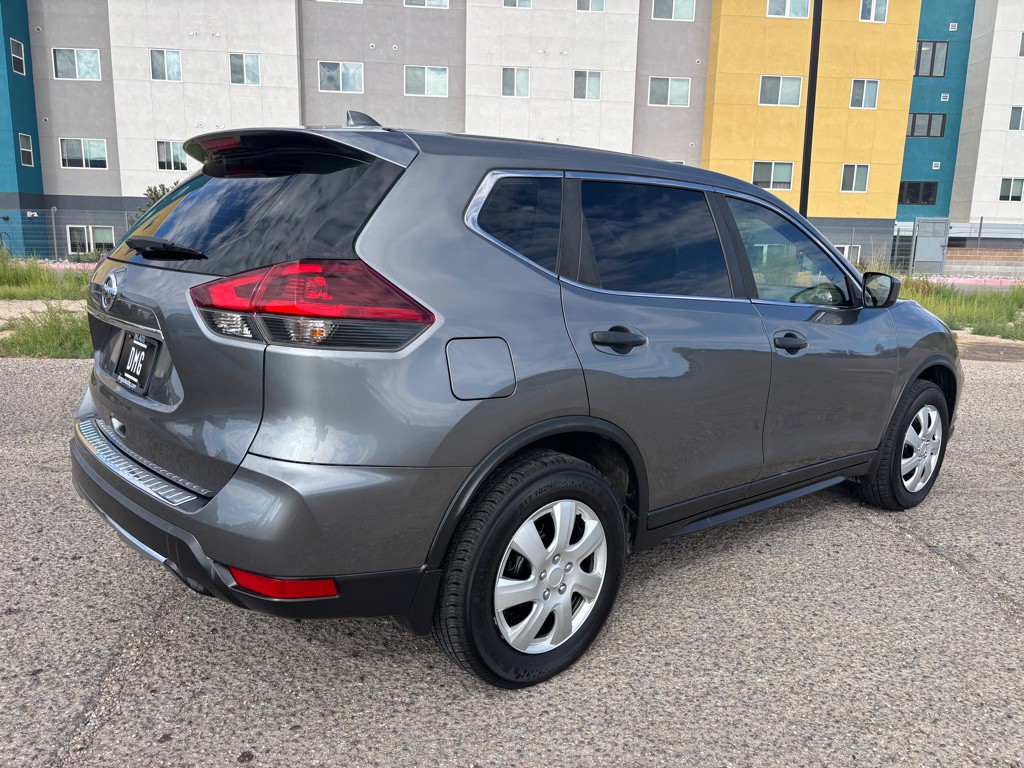 2018 Nissan Rogue Image 3