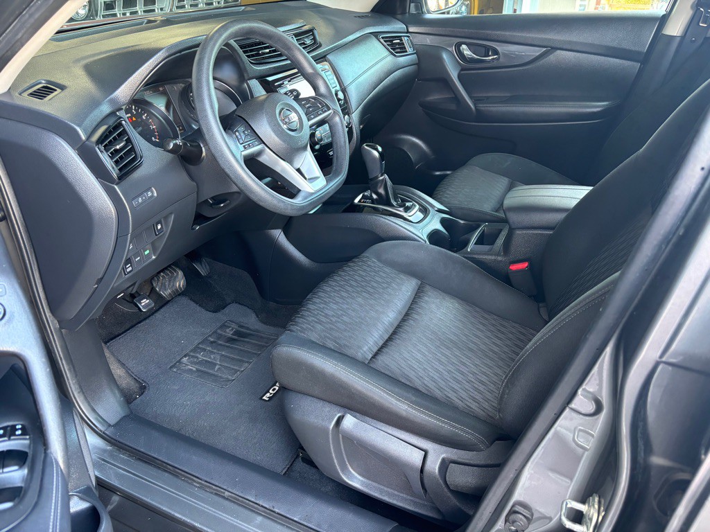 2018 Nissan Rogue Image 9