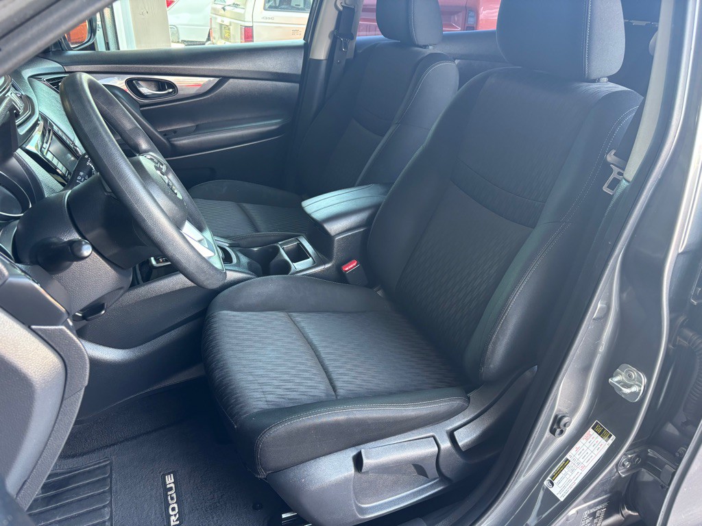 2018 Nissan Rogue Image 10
