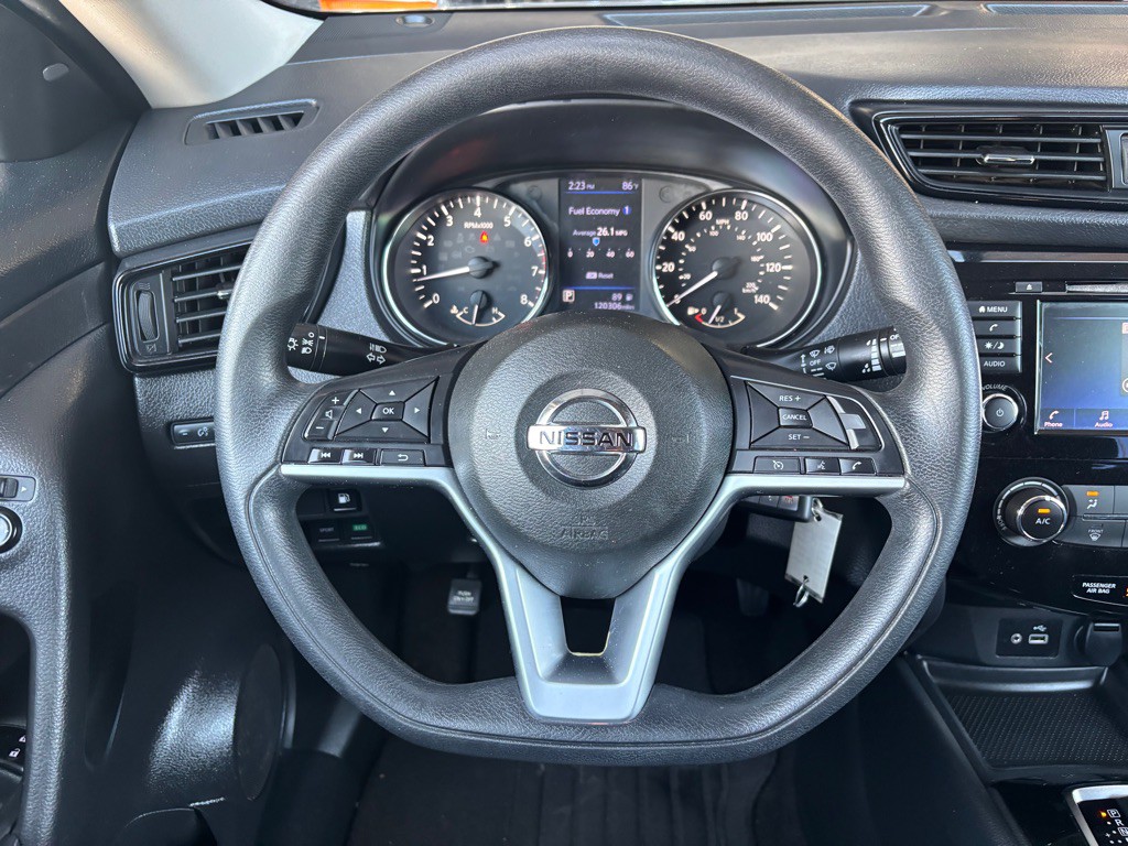 2018 Nissan Rogue Image 14
