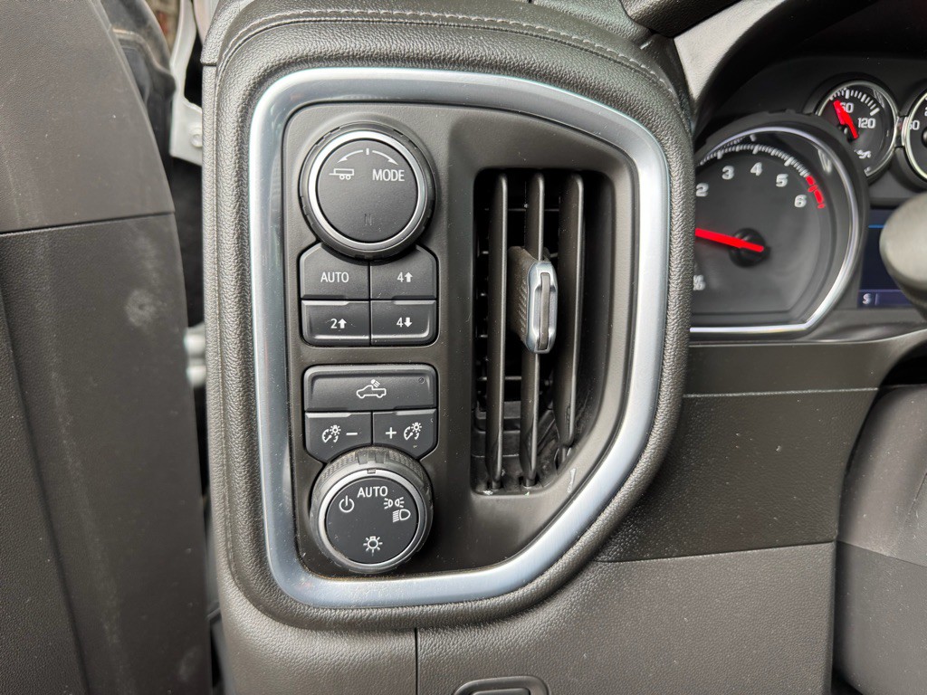 2021 Chevrolet Silverado 1500 Image 16