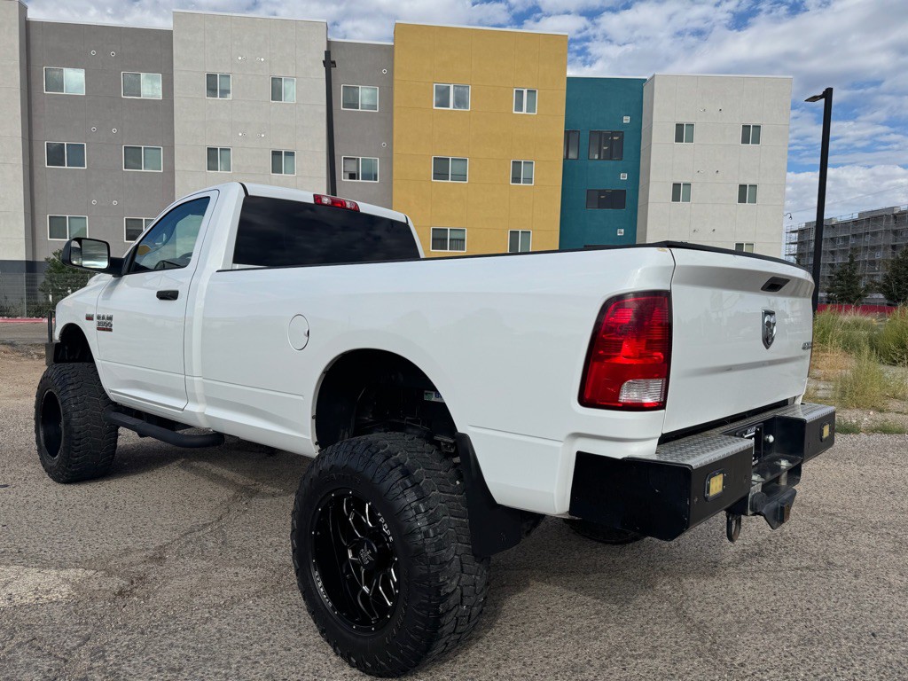 2016 RAM 3500 Image 7