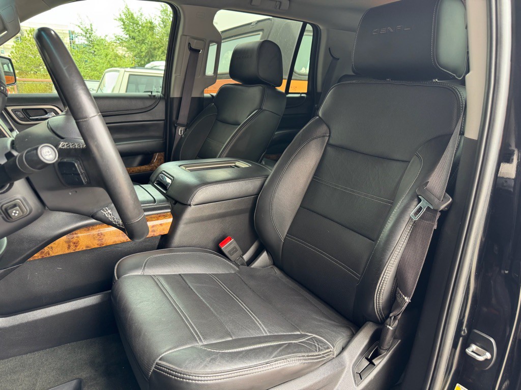 2015 GMC Yukon Image 10