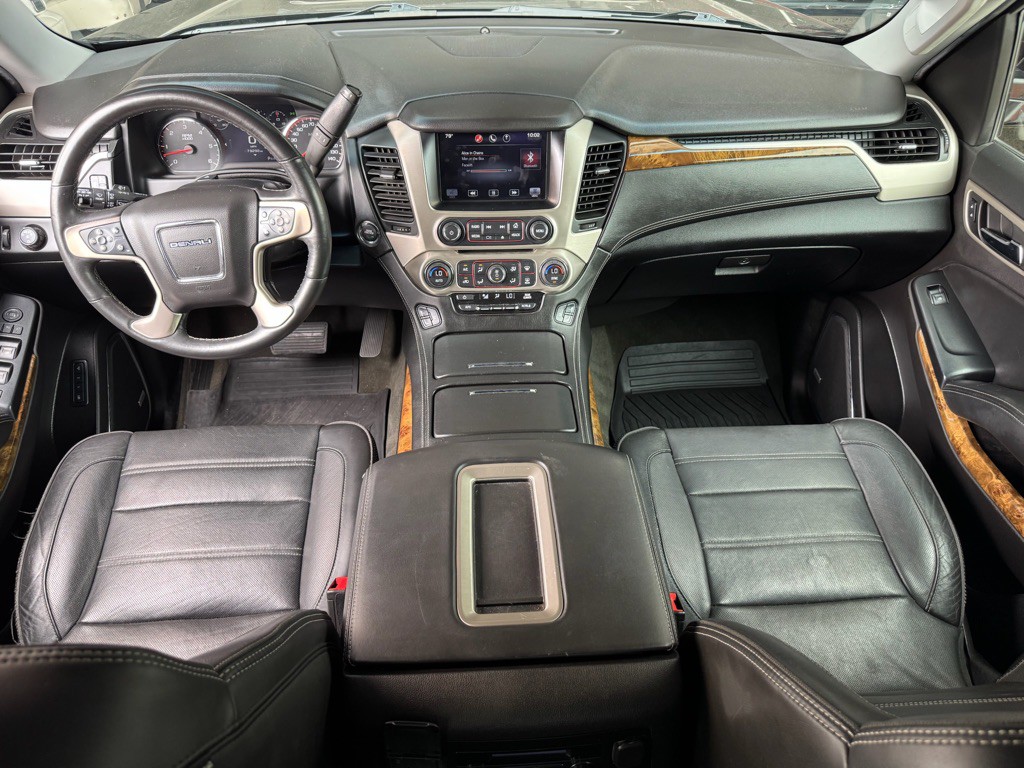 2015 GMC Yukon Image 16