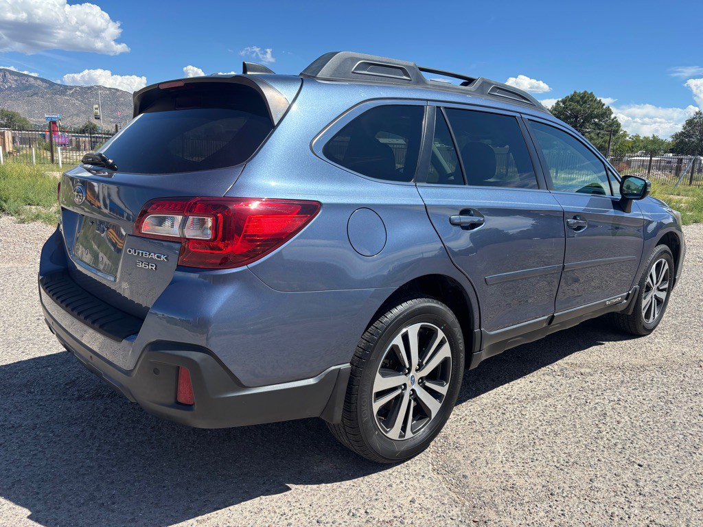 2018 Subaru Outback Image 3