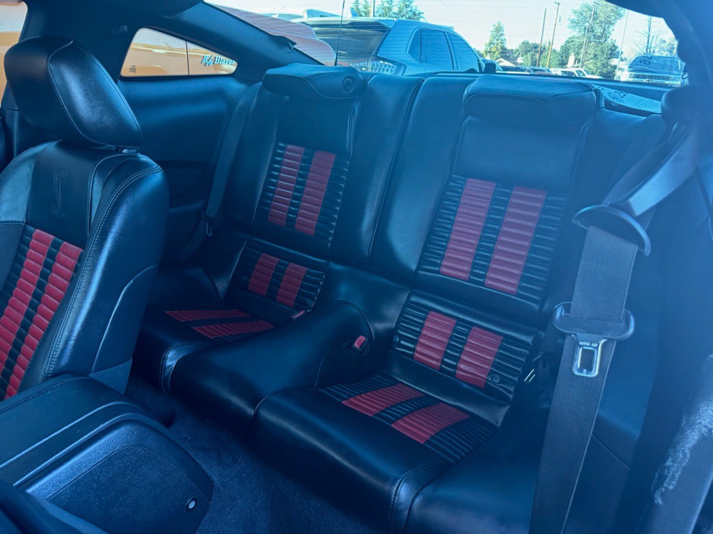 2011 Ford Mustang Image 11