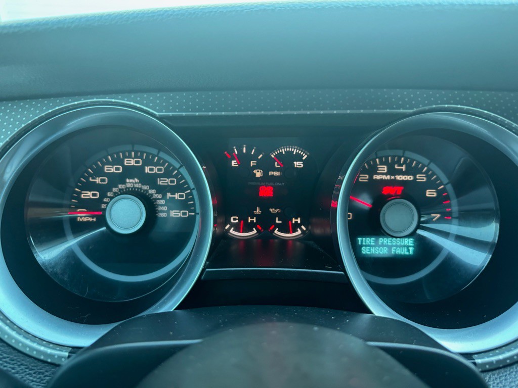 2011 Ford Mustang Image 13