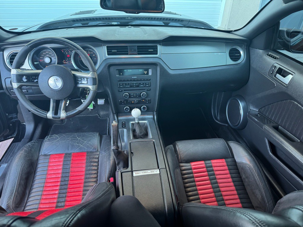 2011 Ford Mustang Image 15