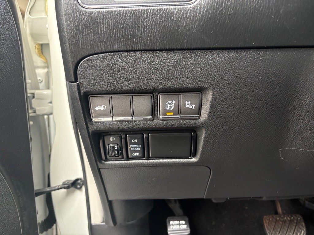 2017 INFINITI QX80 Image 20