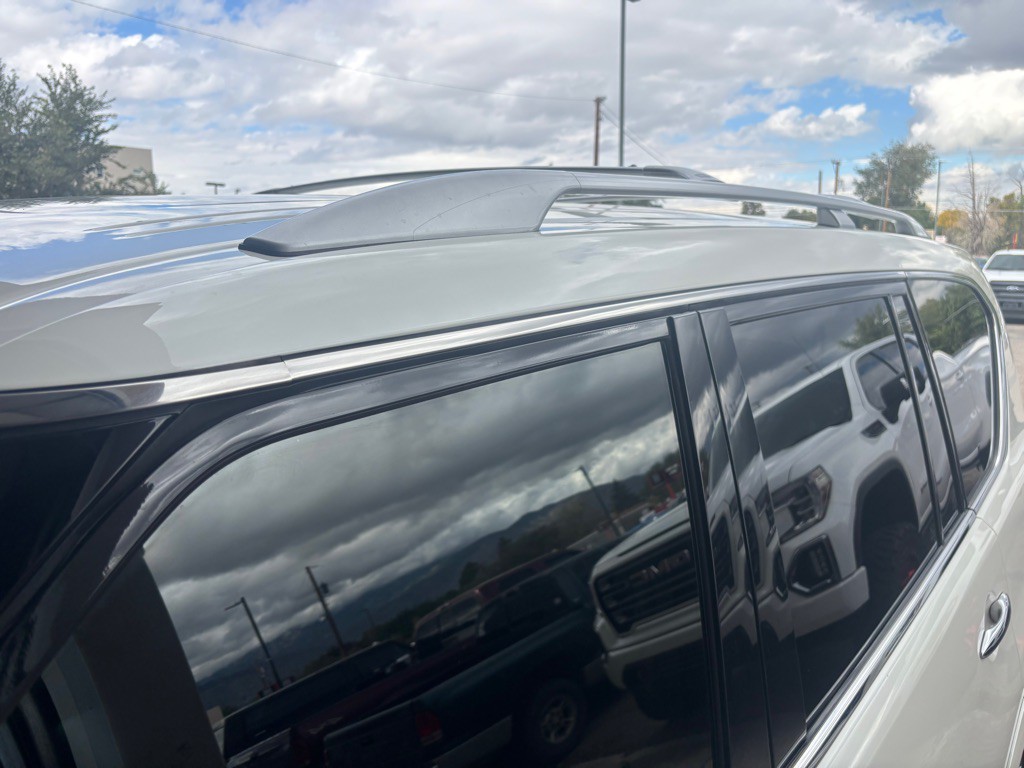 2017 INFINITI QX80 Image 23
