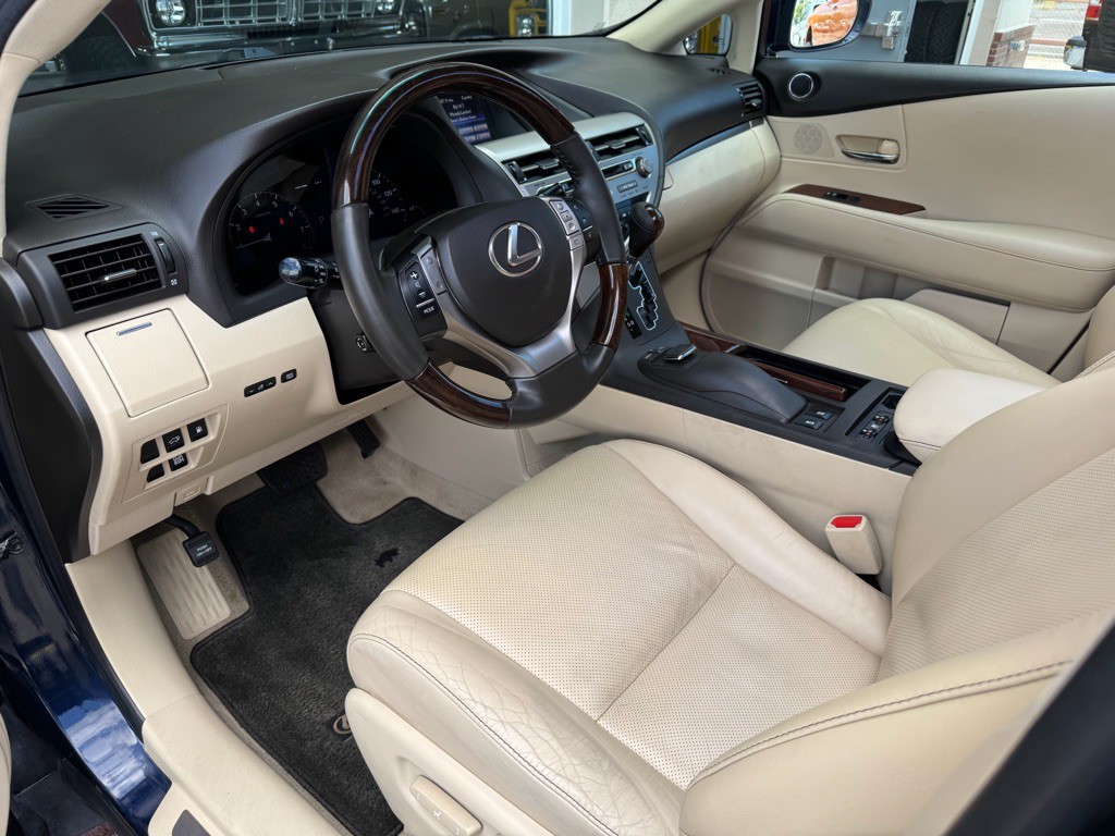 2015 Lexus RX Image 9