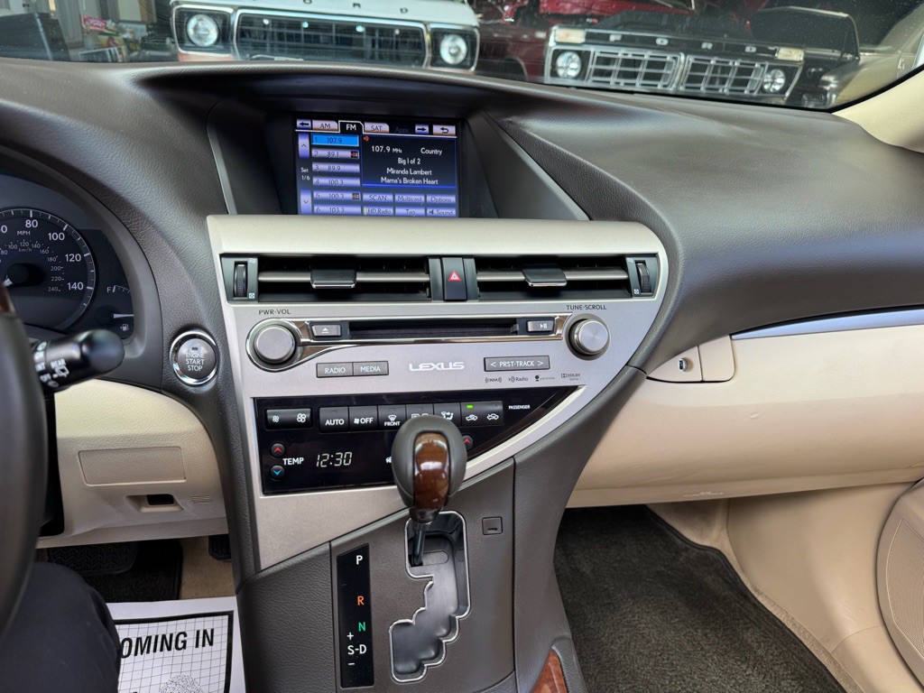 2015 Lexus RX Image 14