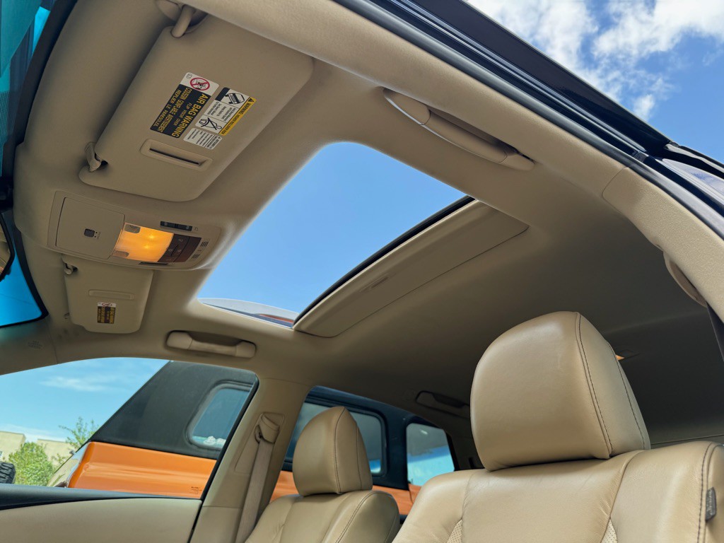 2015 Lexus RX Image 16