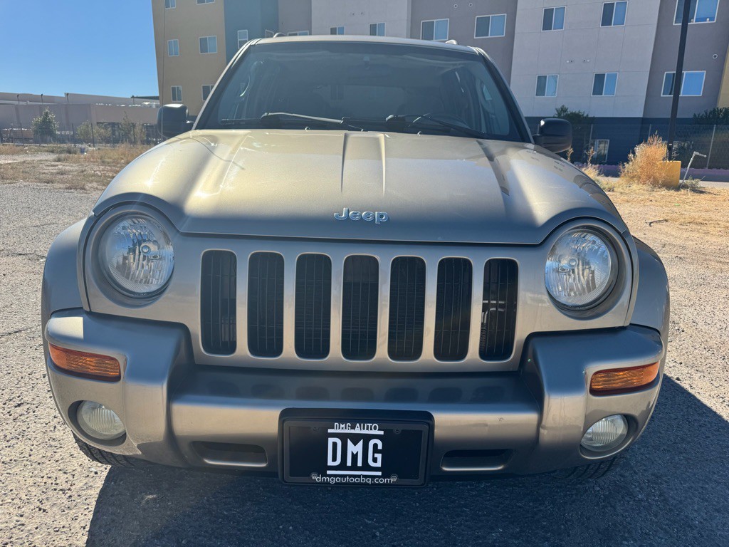 2003 Jeep Liberty Image 4
