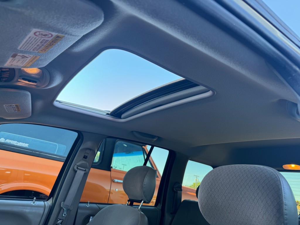 2003 Jeep Liberty Image 17