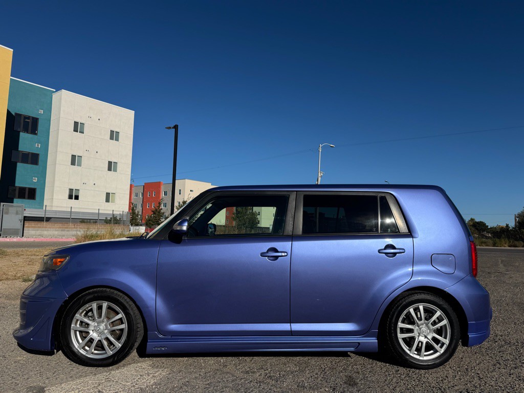 2010 Scion xB Image 6