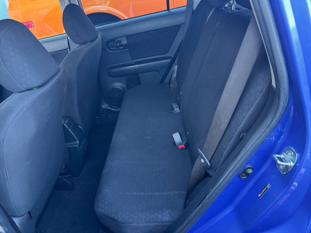 2010 Scion xB Image 11