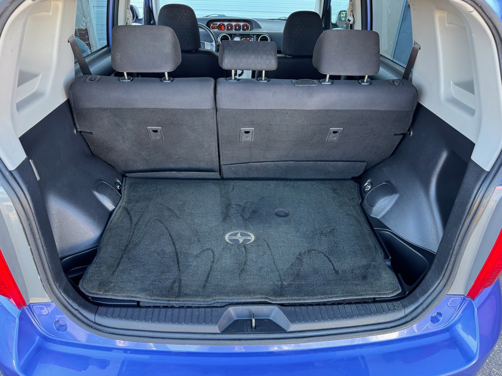 2010 Scion xB Image 12