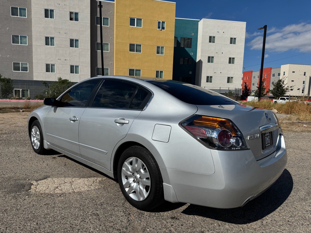 2012 Nissan Altima Image 7