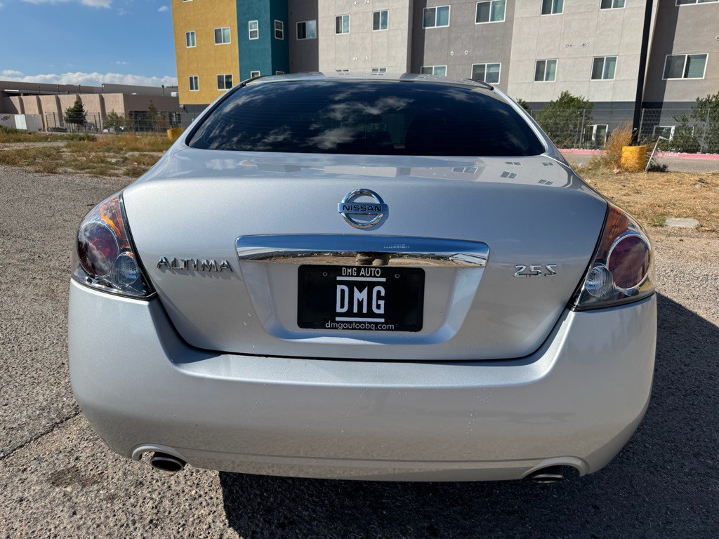 2012 Nissan Altima Image 8