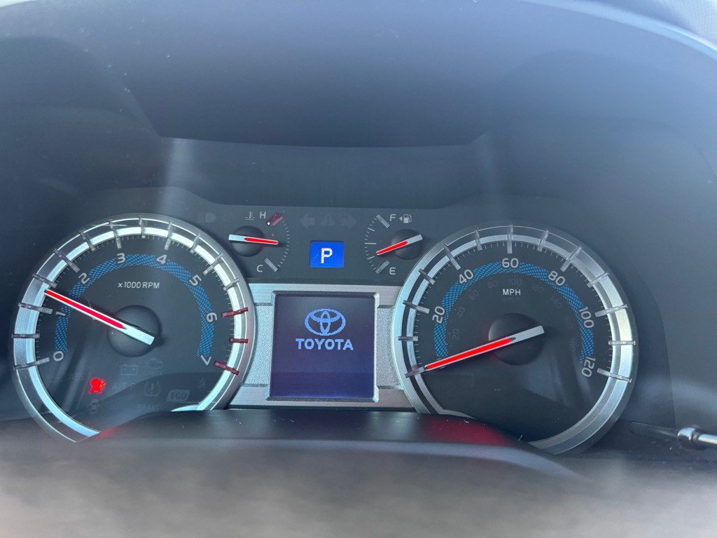 2017 Toyota 4Runner Image 9