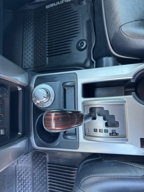2017 Toyota 4Runner Image 11