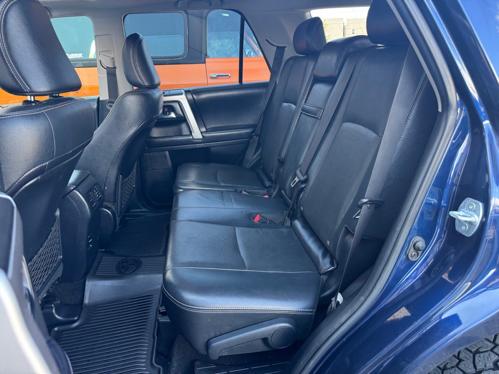 2017 Toyota 4Runner Image 14
