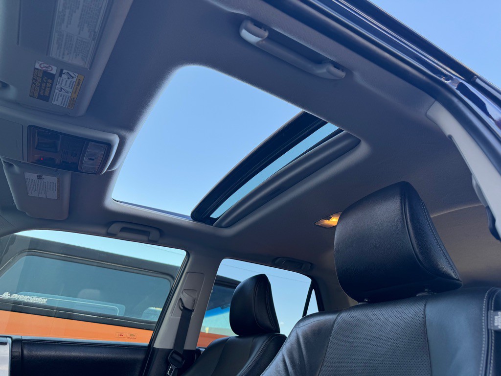 2017 Toyota 4Runner Image 18