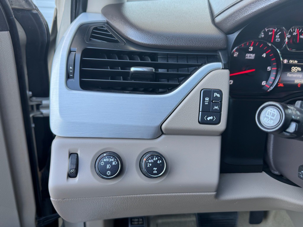 2016 GMC Yukon Image 13