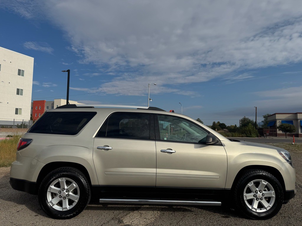 2016 GMC Acadia Image 2